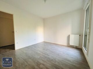  Appartement � louer 4 pi�ces 81 m�