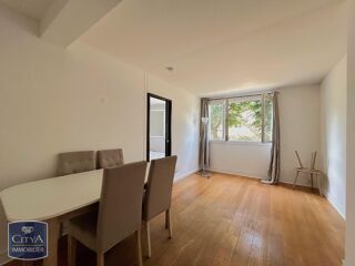  Appartement à louer 2 pièces 38 m²