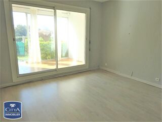  Appartement à louer 3 pièces 80 m²