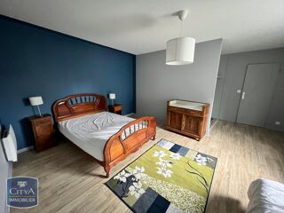  Appartement à louer 2 pièces 79 m²