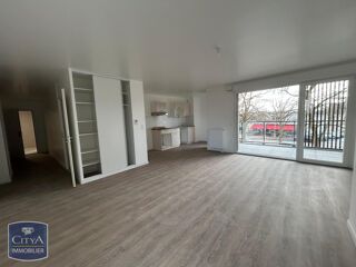  Appartement à louer 3 pièces 76 m²