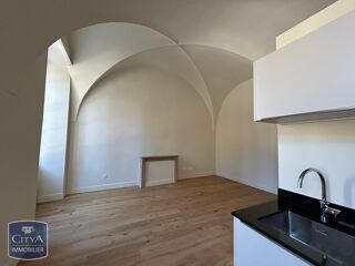  Appartement à louer 1 pièce 33 m²