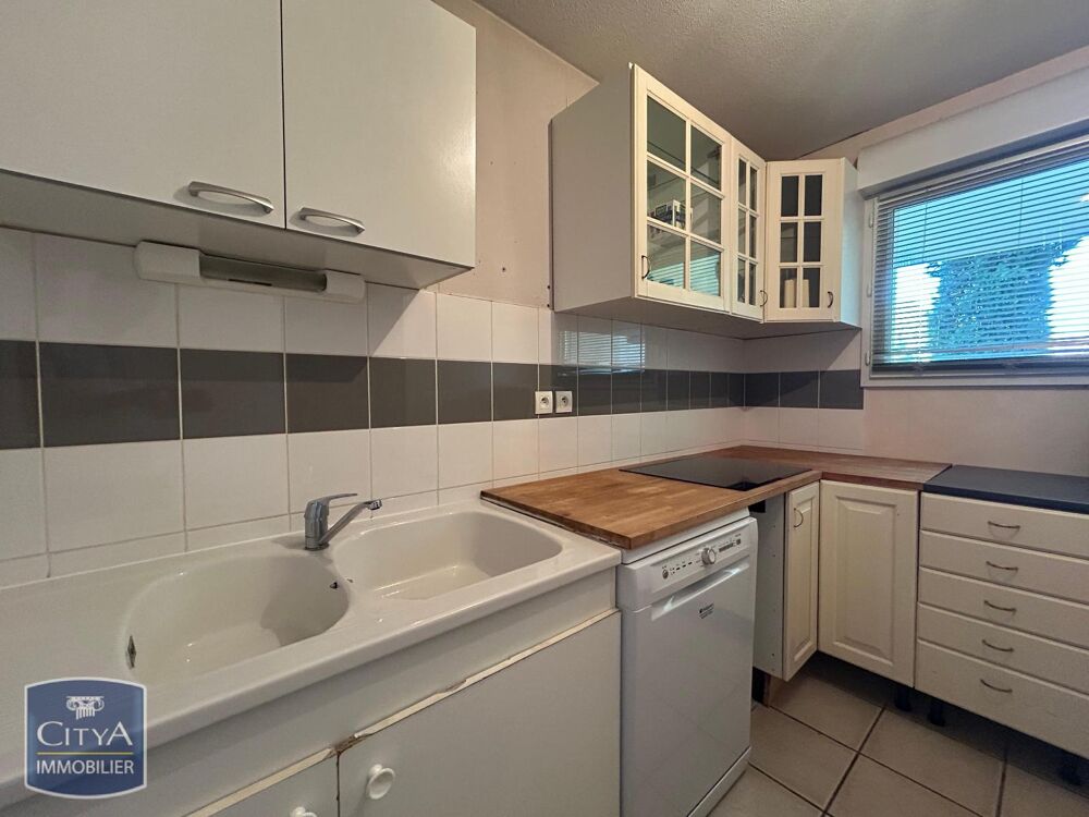 APPARTEMENT T3 AVEC PARKING DANS RESIDENCE SECURISEE A L....