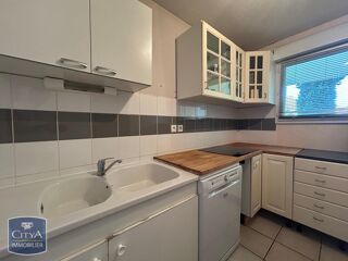  Appartement à louer 3 pièces 63 m²
