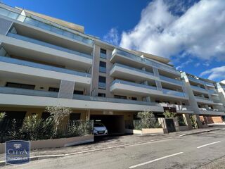  Parking / Garage � louer 