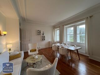  Appartement à louer 2 pièces 55 m²