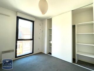  Appartement à louer 3 pièces 61 m²