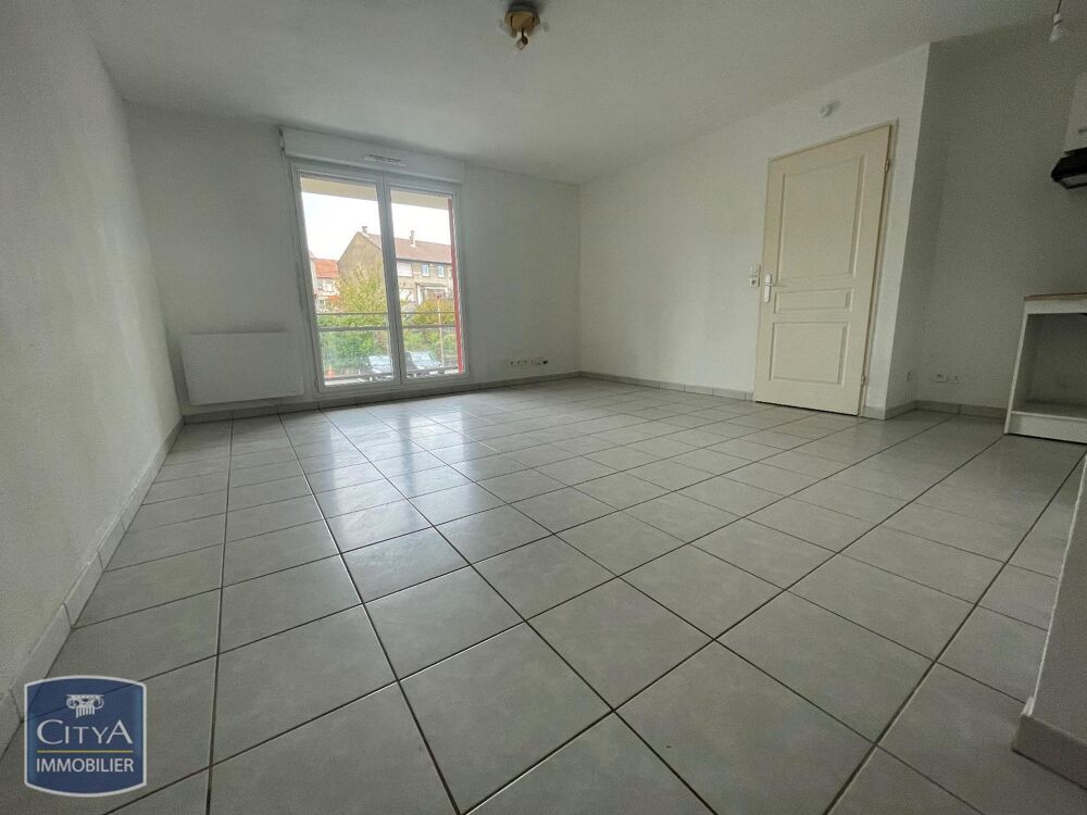 location Appartement - 2 pièce(s) - 45 m² Creutzwald (57150)
