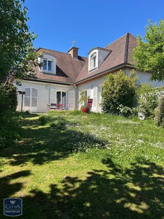  Maison à louer 6 pièces 152 m²