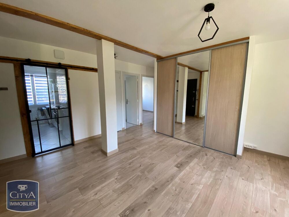 location Appartement - 3 pièce(s) - 63 m² Villefranche-sur-Saône (69400)