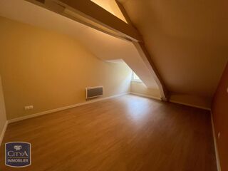  Appartement à louer 4 pièces 85 m²