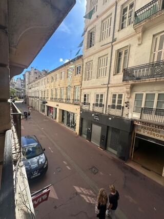  Appartement à louer 2 pièces 60 m²