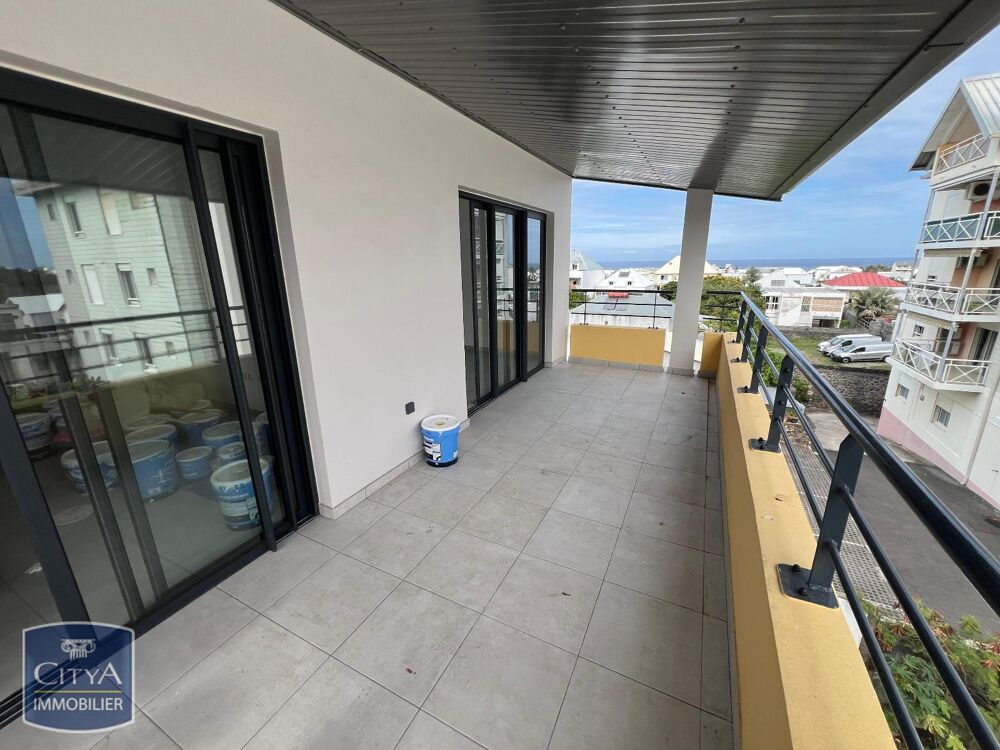 location Appartement - 3 pièce(s) - 64 m² Saint-Pierre (97410)