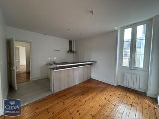  Appartement à louer 3 pièces 85 m²