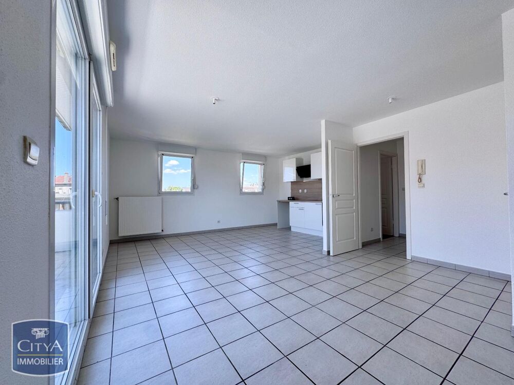 À LOUER : Appartement T2 rénové à Tomblaine, idéalement ....