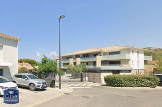  Parking / Garage � louer 