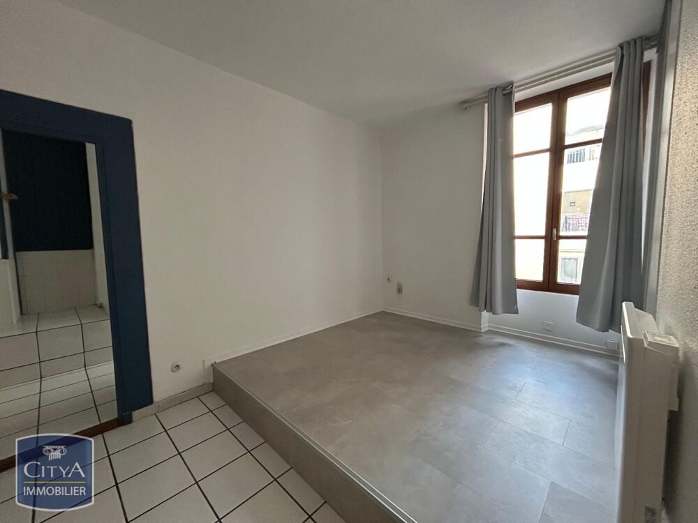 À LOUER : Appartement T2 situé à Grenoble, dans le quart....