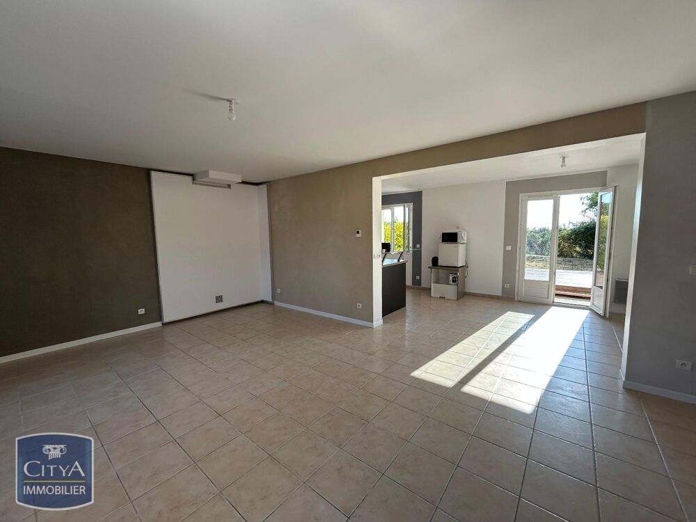 location Maison - 5 pièce(s) - 134 m² Le Coudray-Saint-Germer (60850)