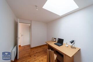  Appartement à louer 4 pièces 75 m²