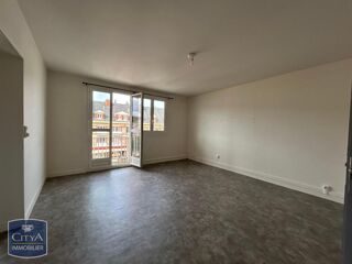location Appartement - 2 pièce(s) - 68 m² Saint-Valery-en-Caux (76460)