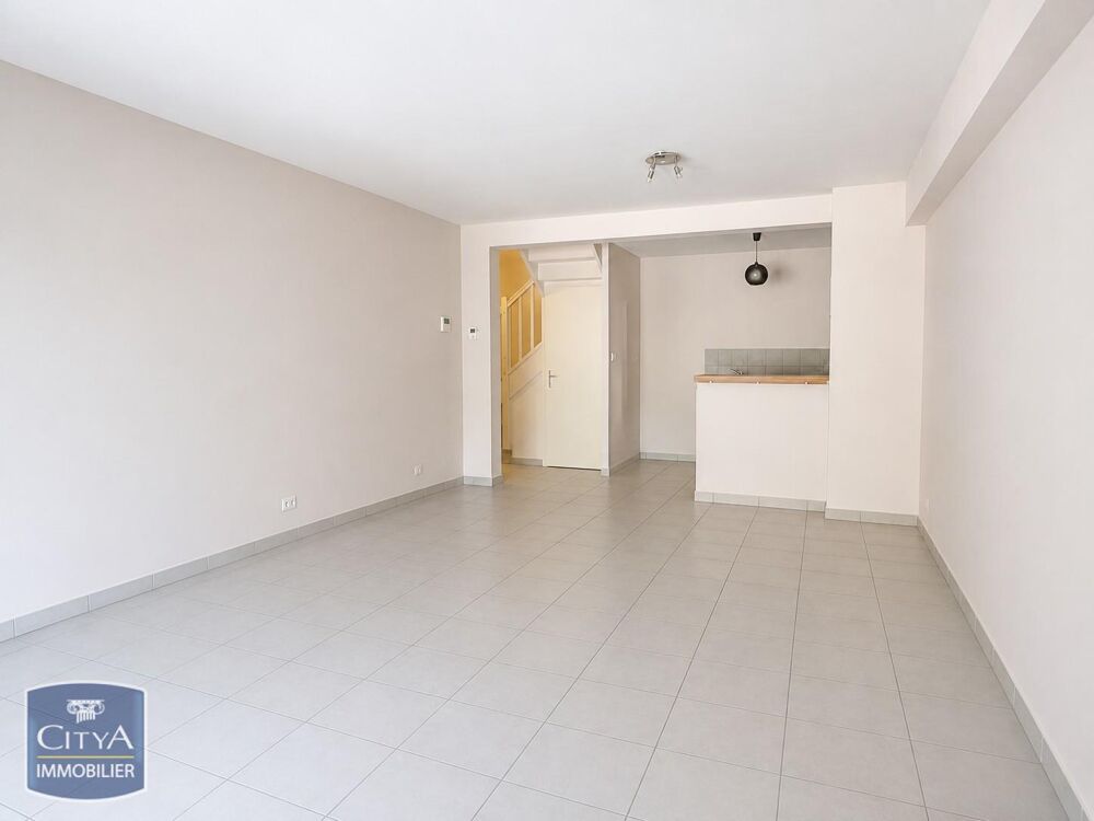 location Appartement - 3 pièce(s) - 75 m² Charnay-lès-Mâcon (71850)