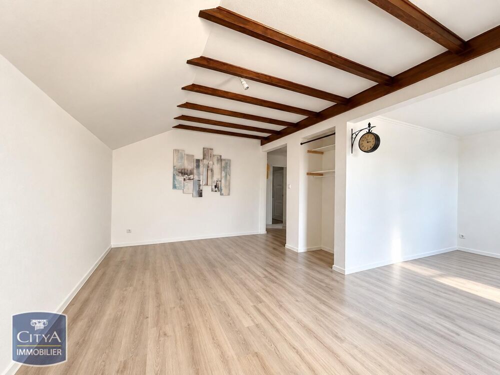 location Appartement - 3 pièce(s) - 59 m² Sancé (71000)