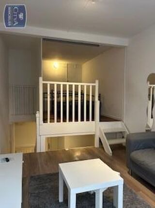  Appartement à louer 1 pièce 27 m²