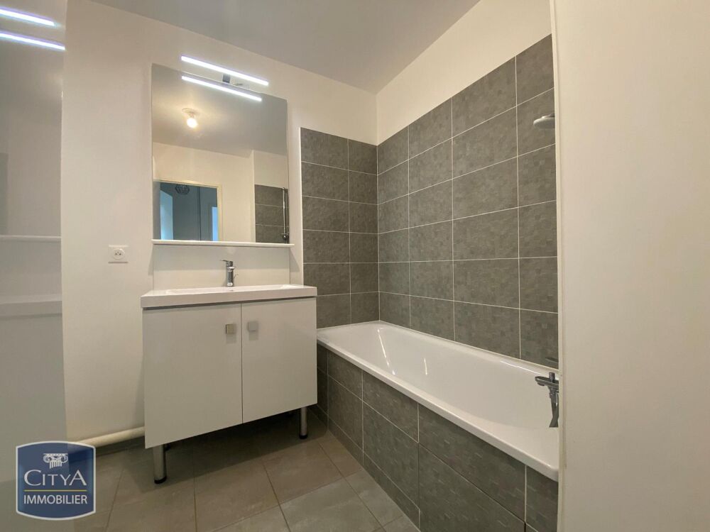 location Appartement - 2 pièce(s) - 45 m² Coupvray (77700)