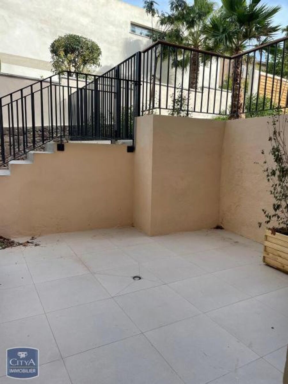 location Appartement - 3 pièce(s) - 75 m² Agay (83530)