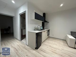  Appartement à louer 2 pièces 33 m²