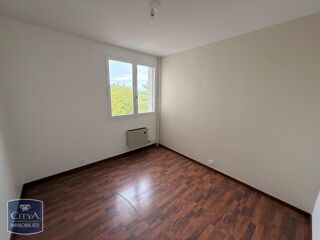  Appartement à louer 3 pièces 72 m²