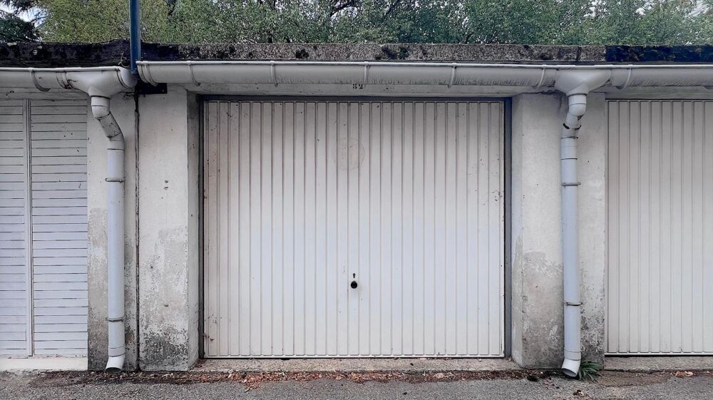 vente Parking / Garage - 16 m² Décines-Charpieu (69150)