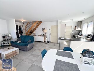  Maison à louer 4 pièces 98 m²