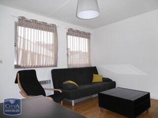  Appartement à louer 2 pièces 37 m²