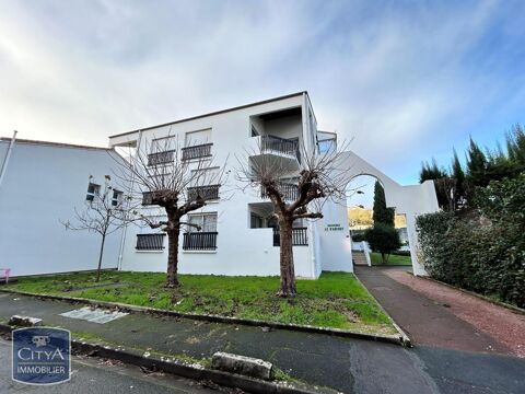  Parking / Garage  louer 10 m