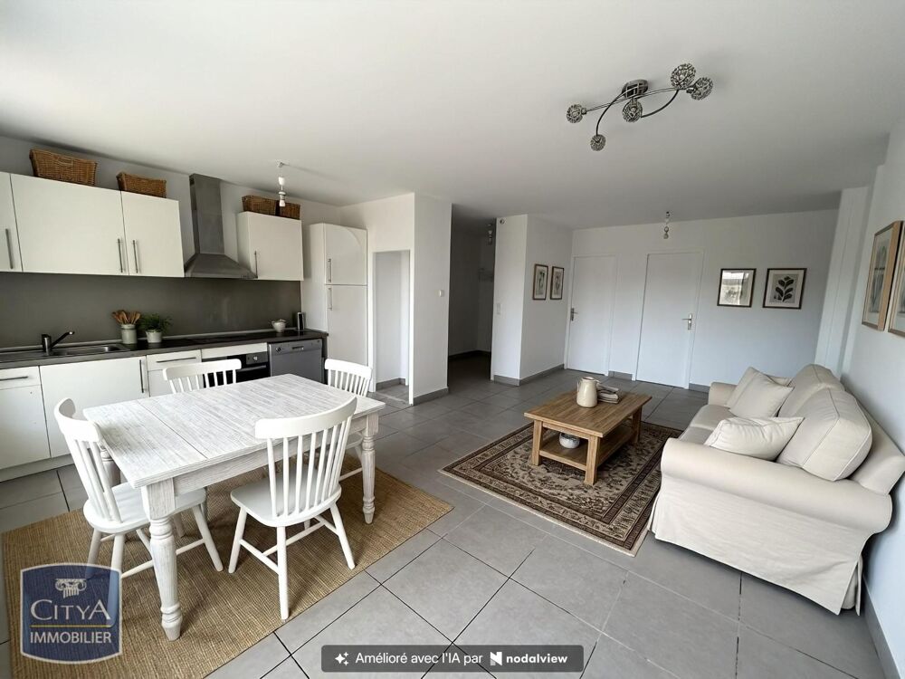 location Appartement - 4 pièce(s) - 83 m² Bron (69500)
