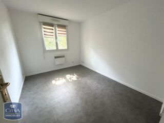  Appartement à louer 2 pièces 55 m²