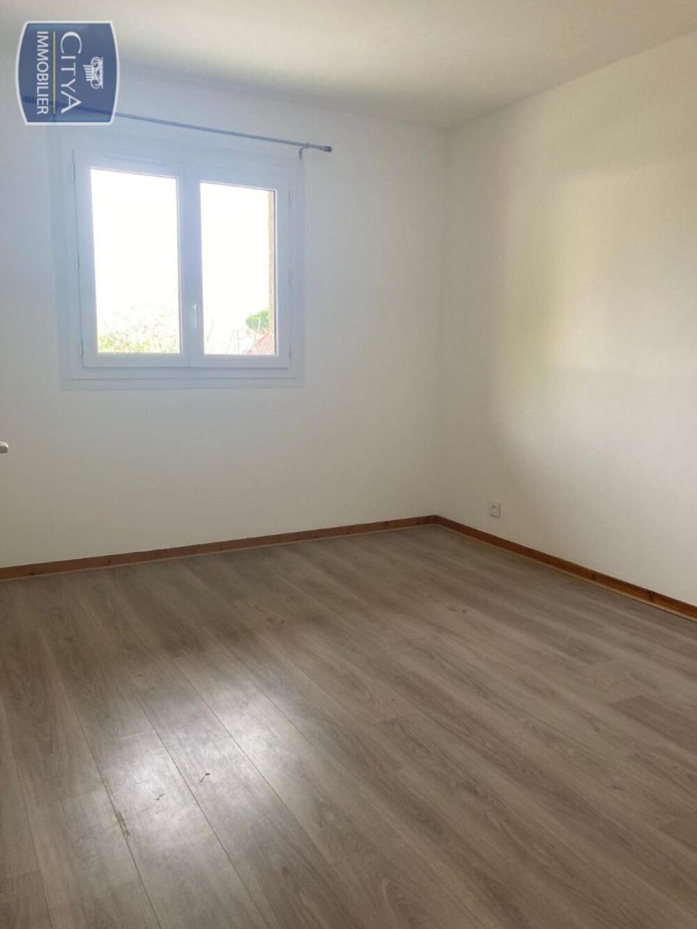 location Appartement - 3 pièce(s) - 68 m² Prévessin-Moëns (01280)