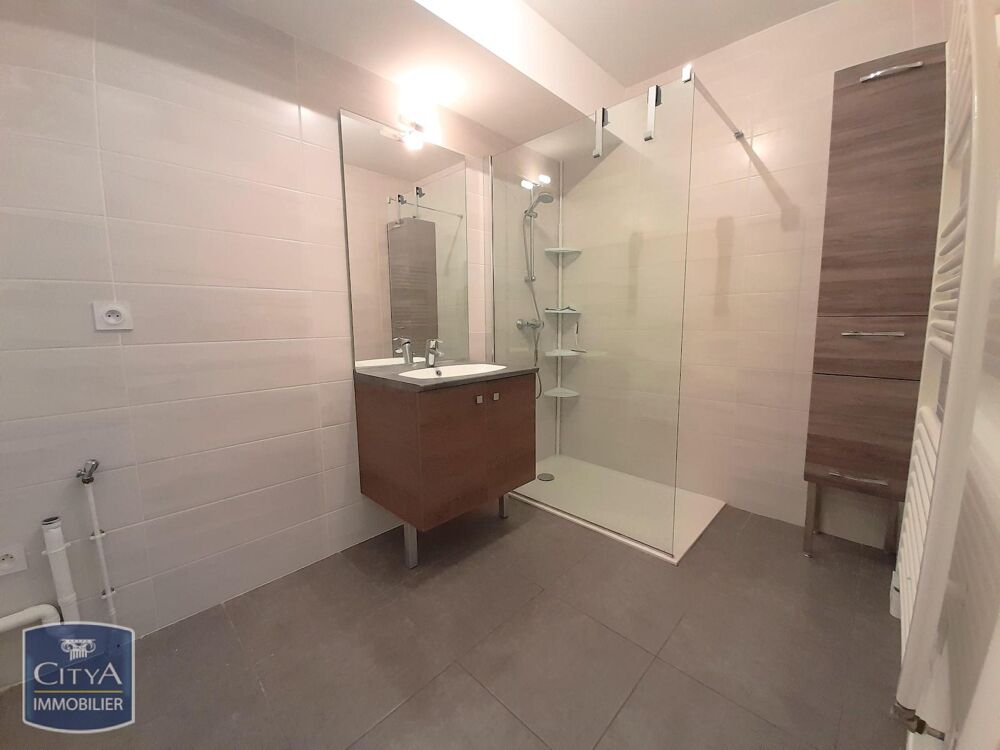 location Appartement - 3 pièce(s) - 63 m² Coublevie (38500)