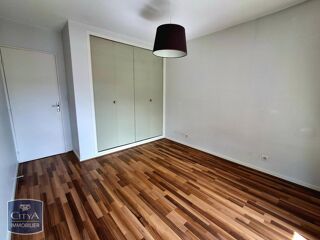  Appartement à louer 2 pièces 56 m²