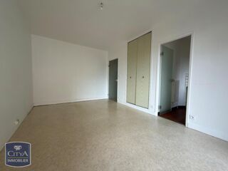  Appartement à louer 1 pièce 28 m²