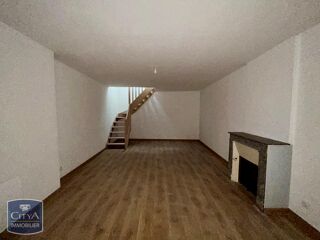  Appartement à louer 4 pièces 104 m²