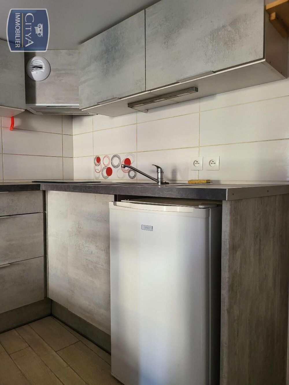 location Appartement - 1 pièce(s) - 16 m² Poitiers (86000)