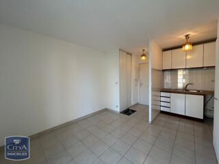 location Appartement - 1 pièce(s) - 25 m² Saint-Raphaël (83700)