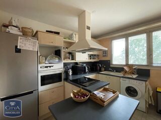  Appartement à louer 4 pièces 84 m²