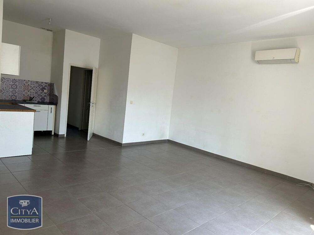 location Appartement - 2 pièce(s) - 65 m² Carpentras (84200)