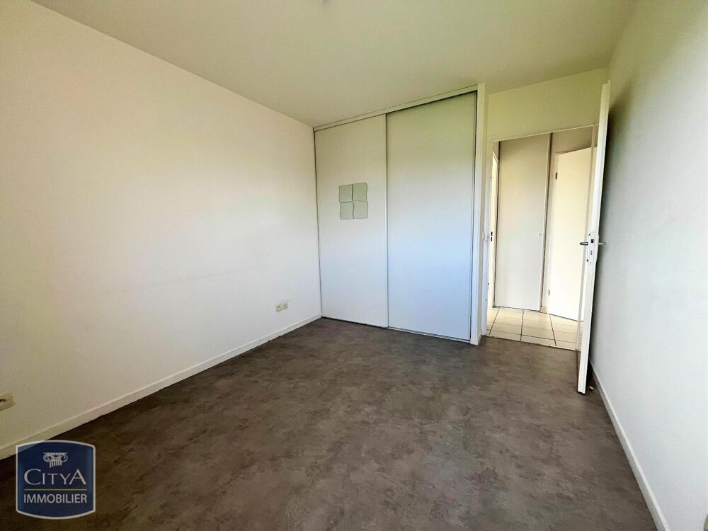 location Appartement - 3 pièce(s) - 63 m² Lisieux (14100)