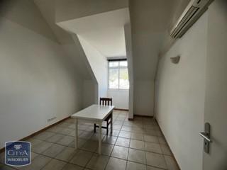  Appartement à louer 3 pièces 78 m²