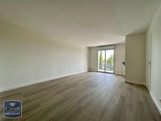  Appartement à louer 3 pièces 66 m²
