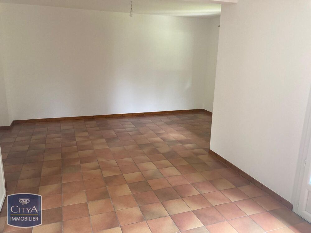 location Appartement - 3 pièce(s) - 68 m² Prévessin-Moëns (01280)